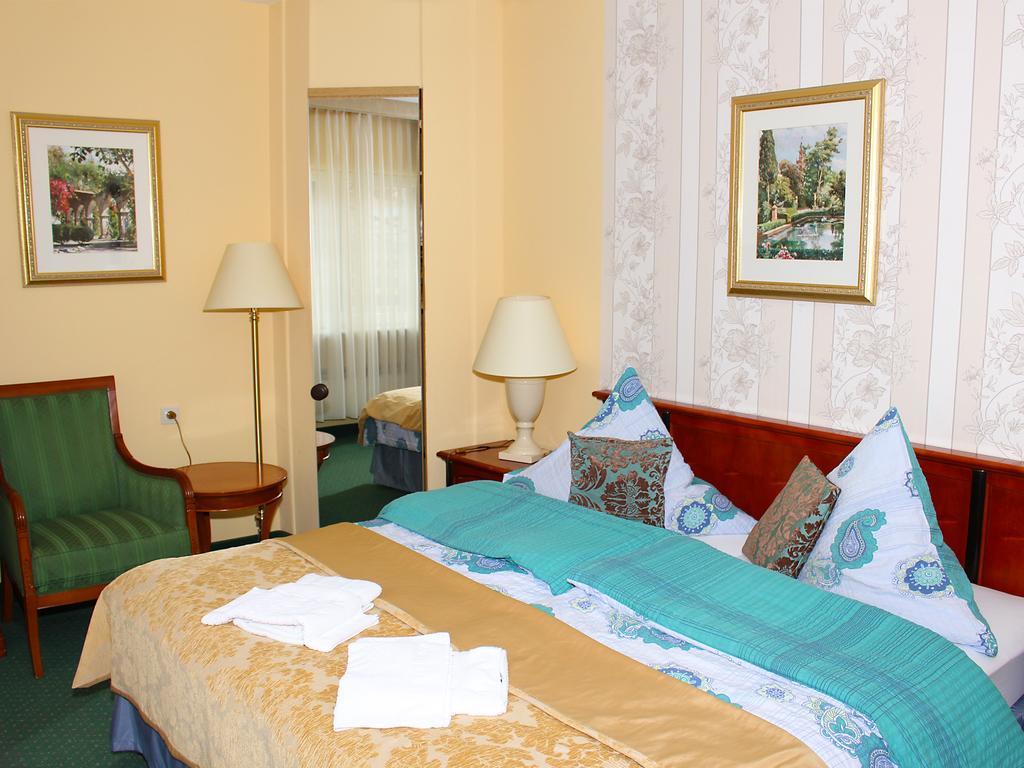 Parkhotel Sonne โชเนา อิม ชวาร์สวาล์ด ภายนอก รูปภาพ