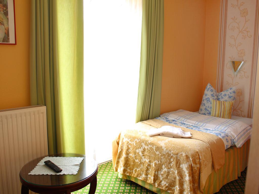 Parkhotel Sonne โชเนา อิม ชวาร์สวาล์ด ภายนอก รูปภาพ
